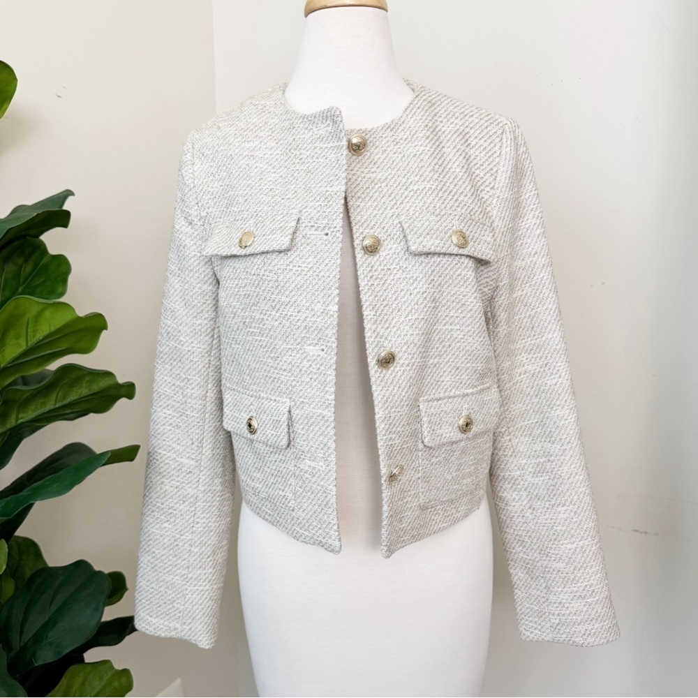 Beige short jacket - Picture 4 of 10